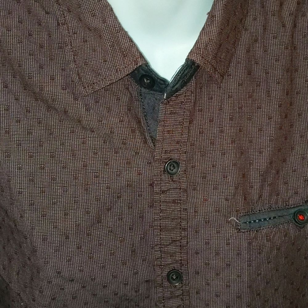 Thread & Cloth button down shirt - Picture 2 of 10